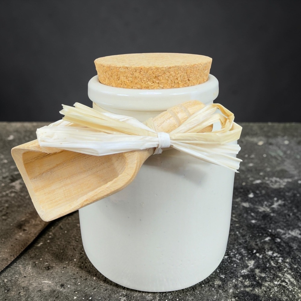 IL Boschetto Italy Ceramic Spice Jar with Cork Lid and Wooden Scoop Cream White